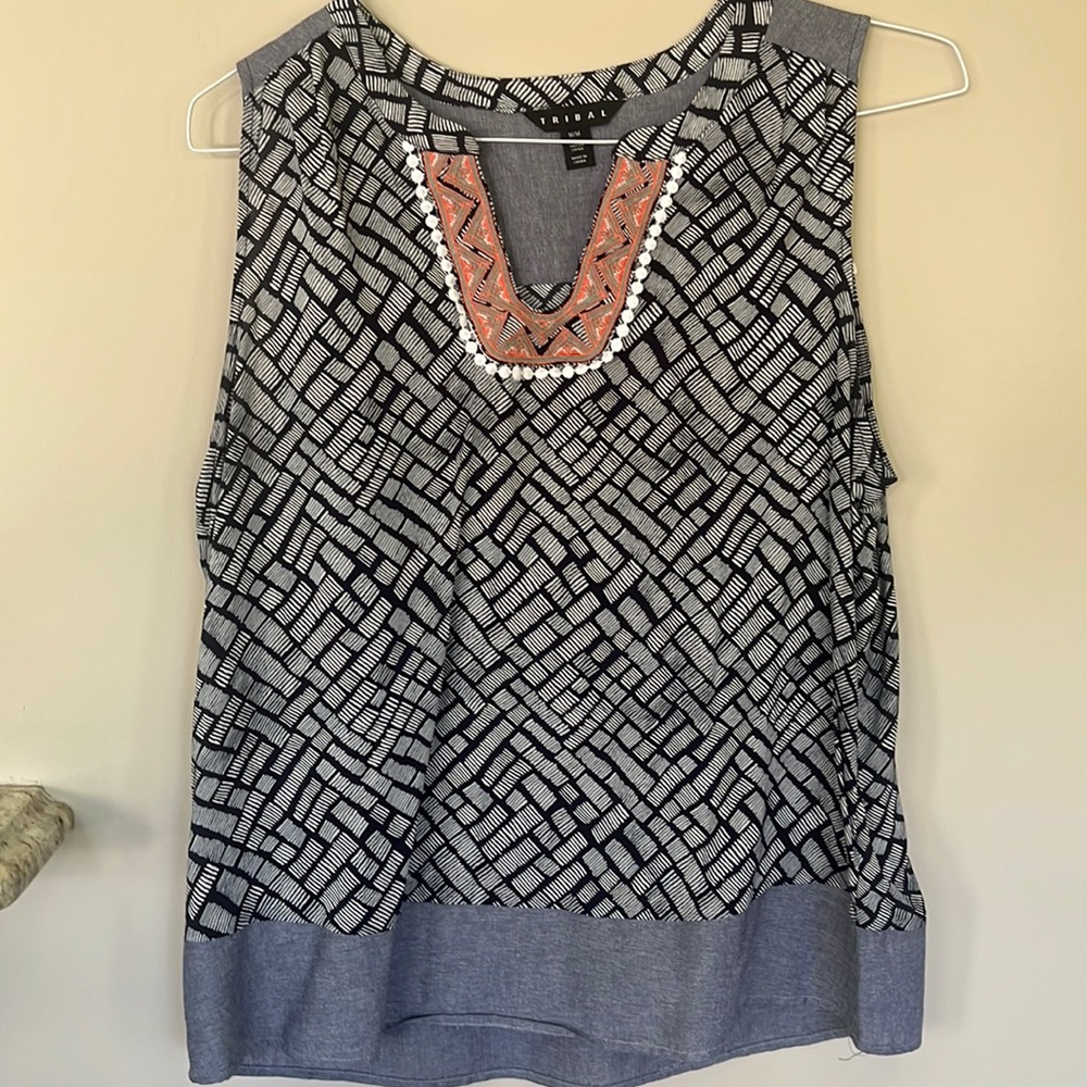 Tribal women’s top medium